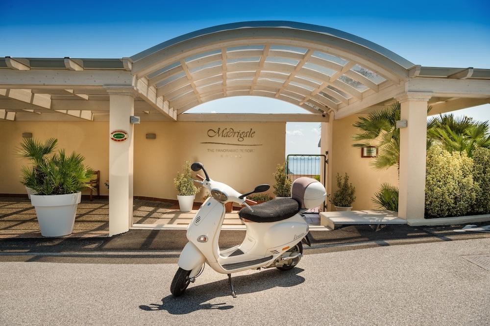 Hotel Madrigale Panoramic Lifestyle & Soulful Hotel